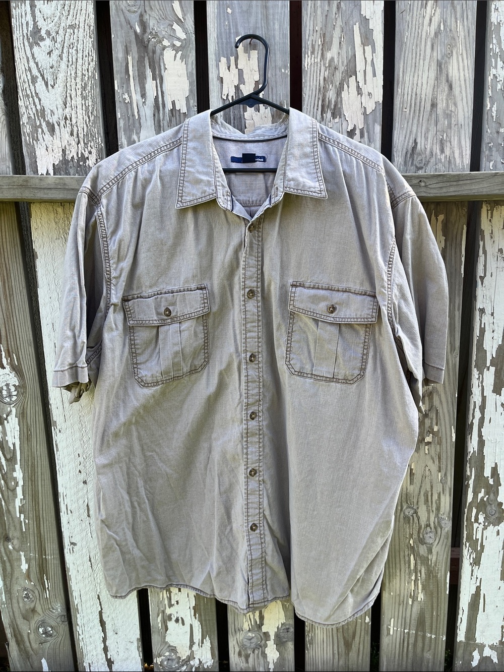 Basic Editions Light Gray Short-Sleeve Button-Down Shirt